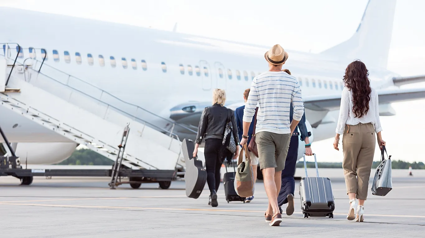 Air Canada Terminals Calgary International Airport – YYC